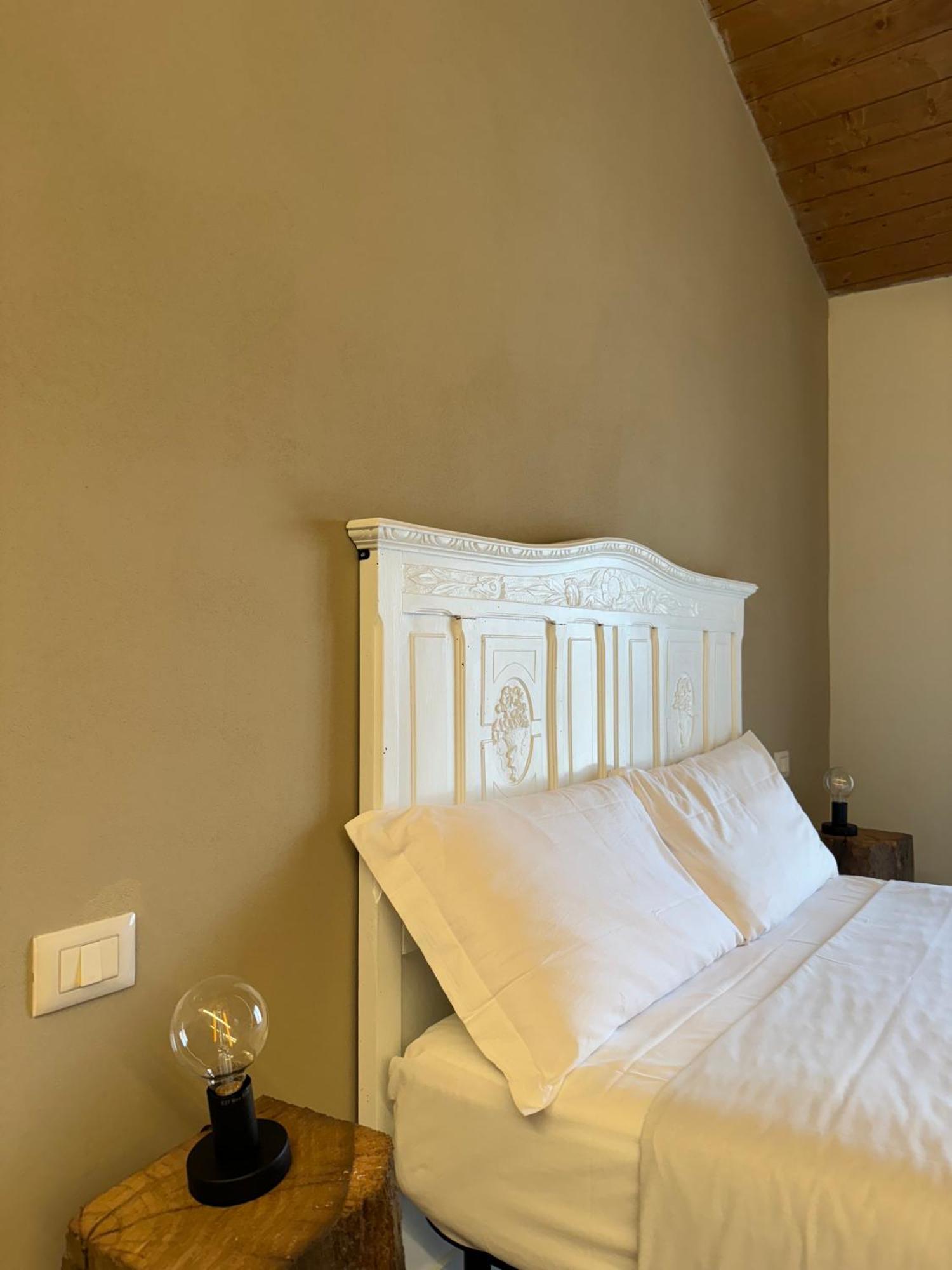 Il Grecale - Camere E Appartamenti La Morra Extérieur photo