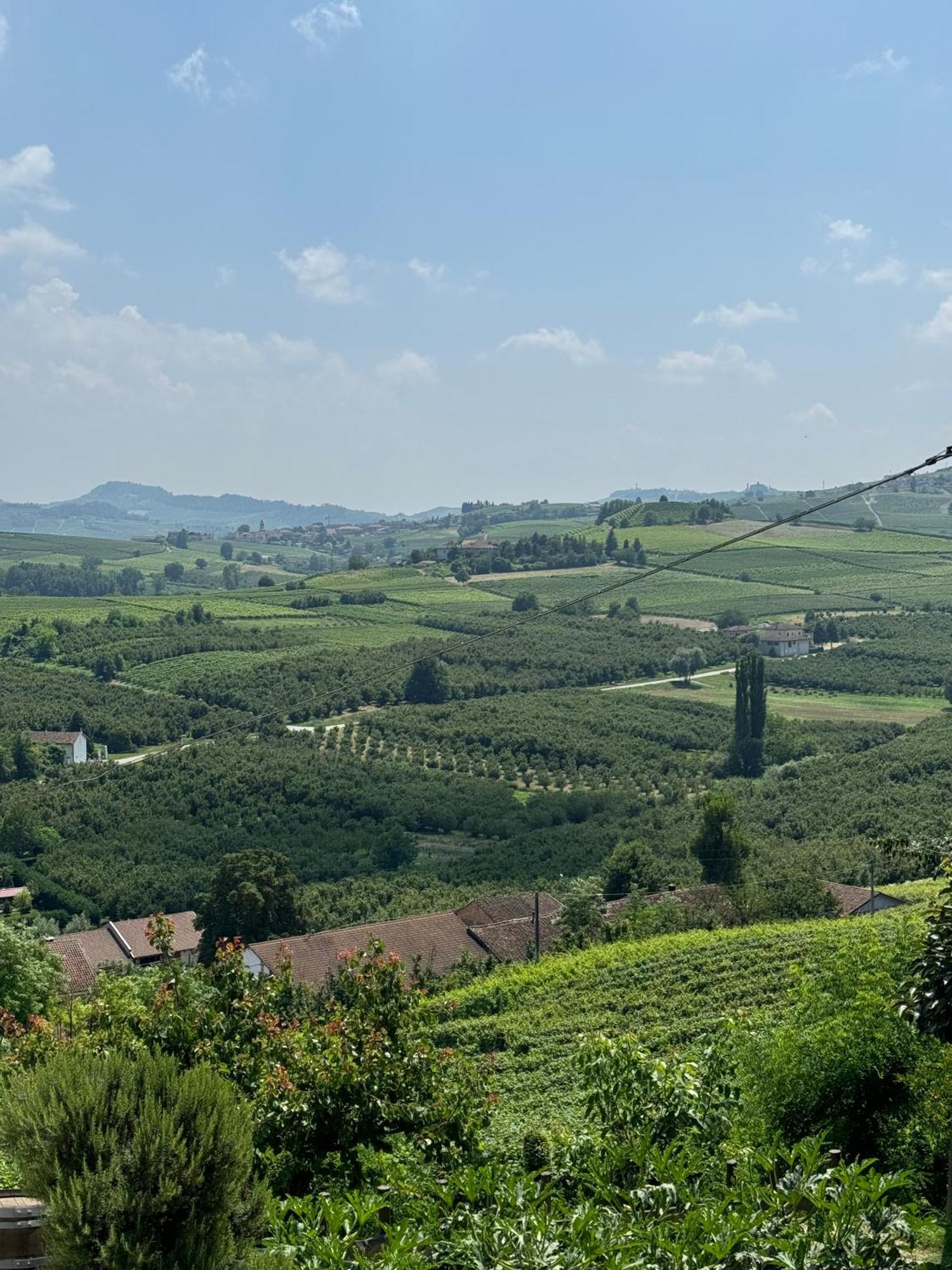 Il Grecale - Camere E Appartamenti La Morra Extérieur photo