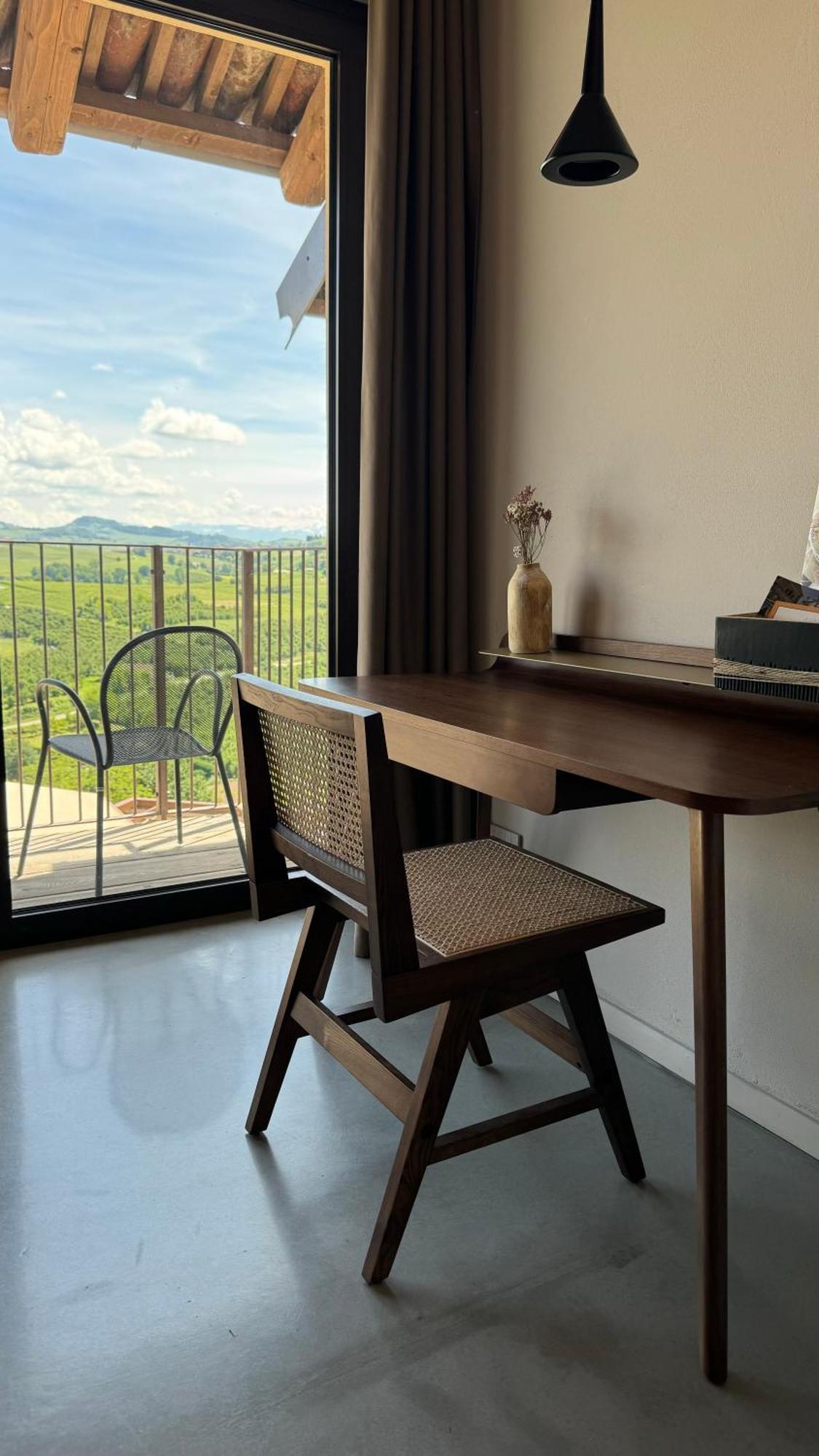 Il Grecale - Camere E Appartamenti La Morra Extérieur photo
